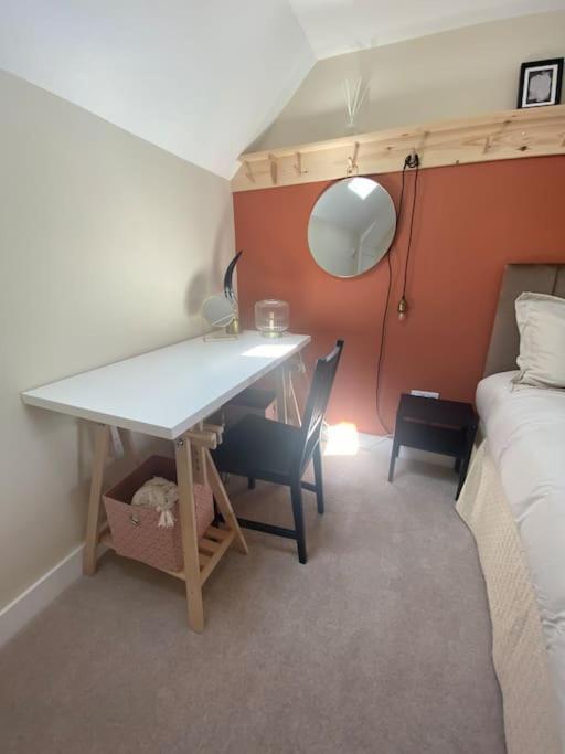 Wee Cottage - Super King Bed! Penpont Bagian luar foto